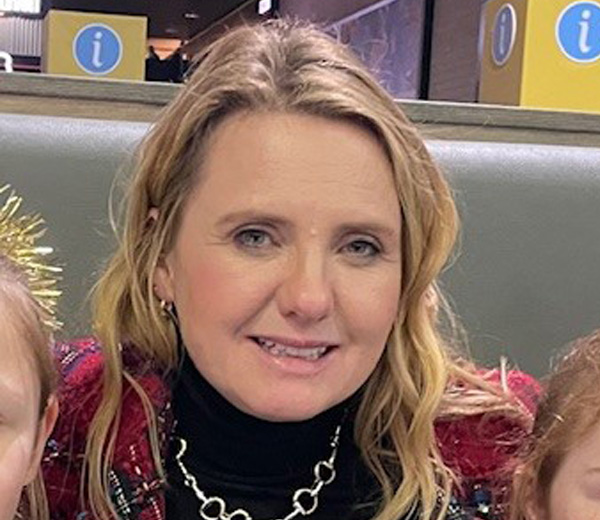 Mrs Carolyn Munro